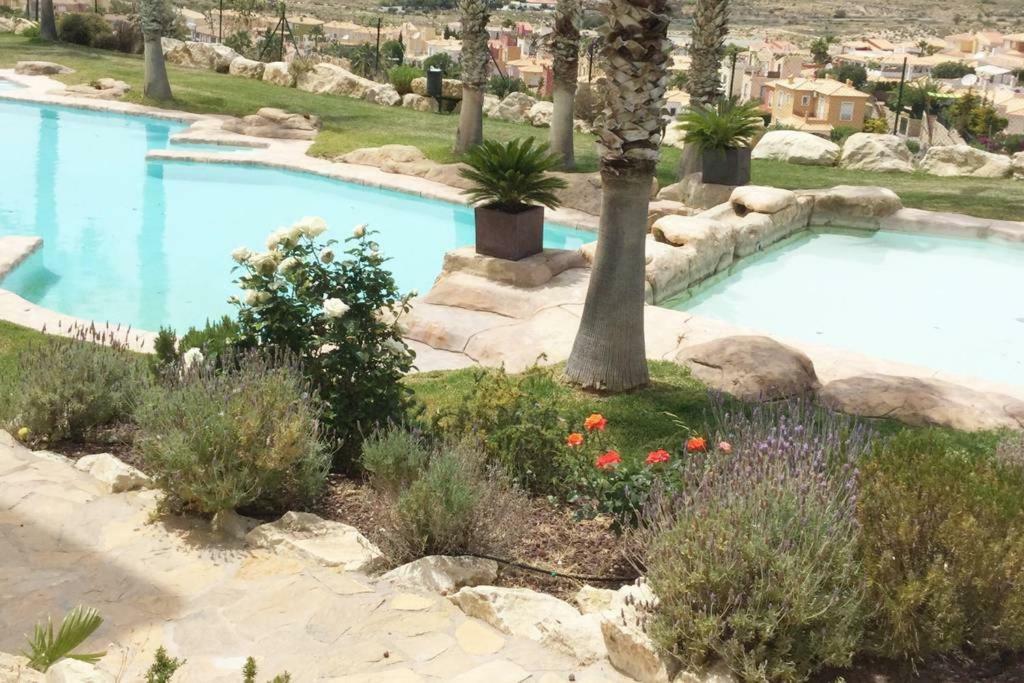 Apartamento Bonalba Appartamento Mutxamel Esterno foto